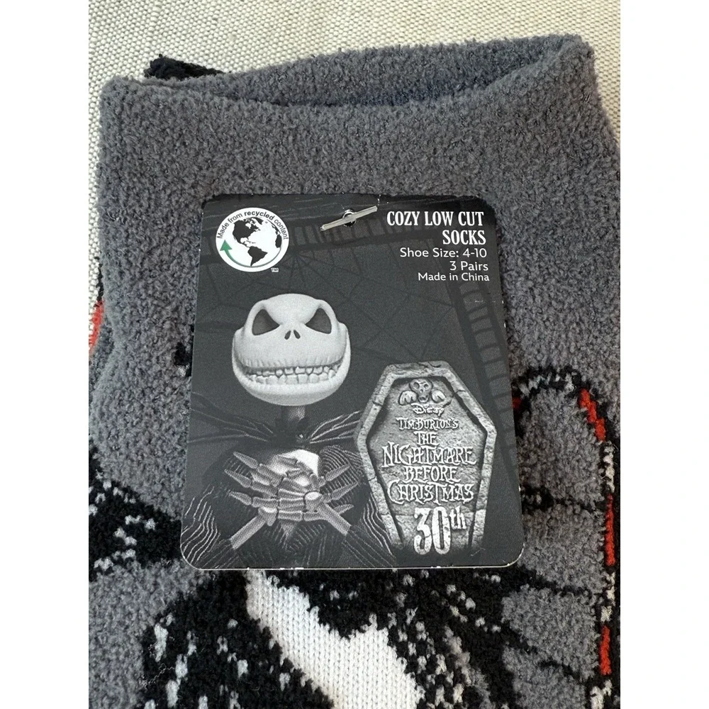 NEW Disney NIGHTMARE BEFORE CHRISTMAS‎ 3 Pack Ankle Socks Jack & Sally COZY SOFT